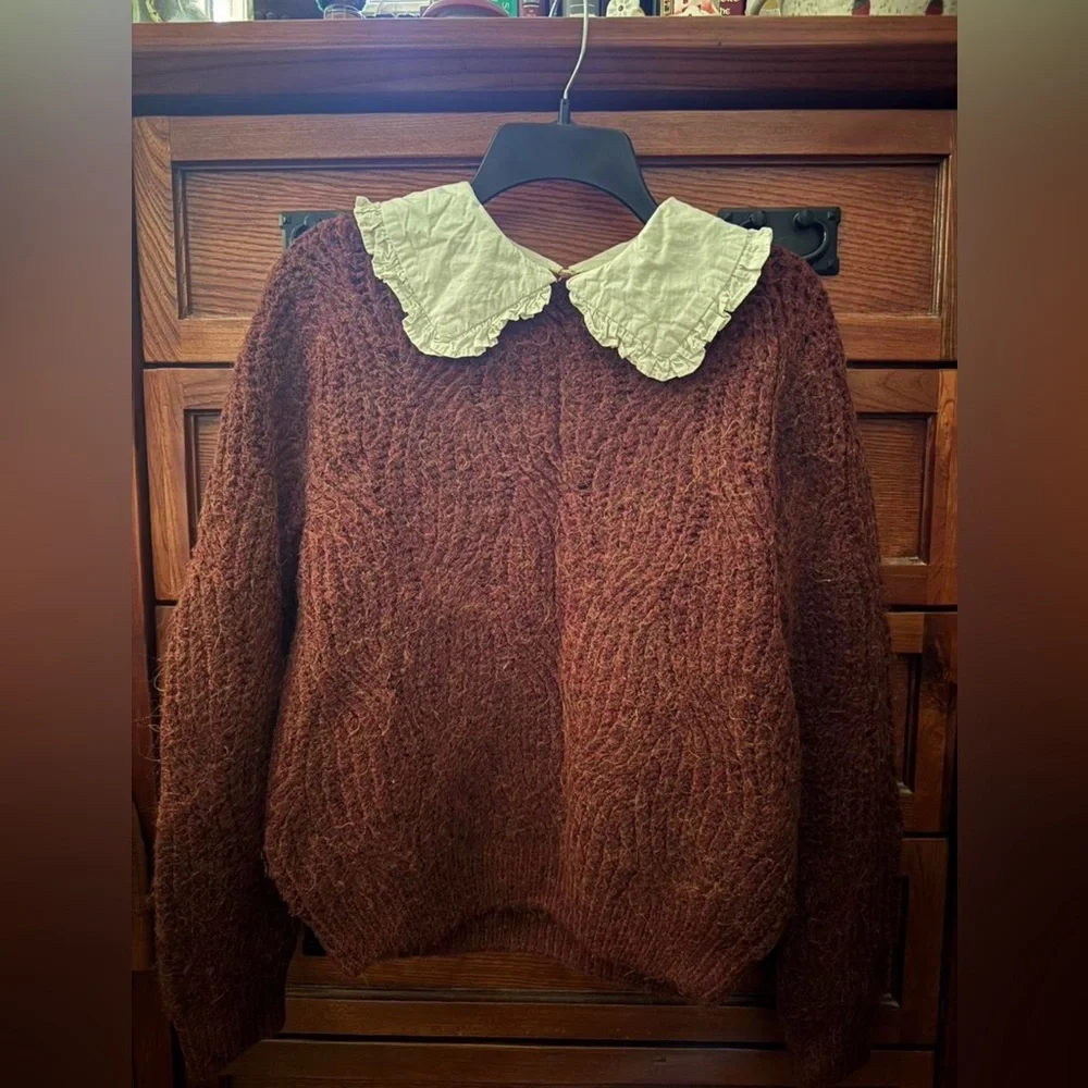 Zara Rust-Colored Sweater with White Ruffled Collar - Picture 1 of 2
